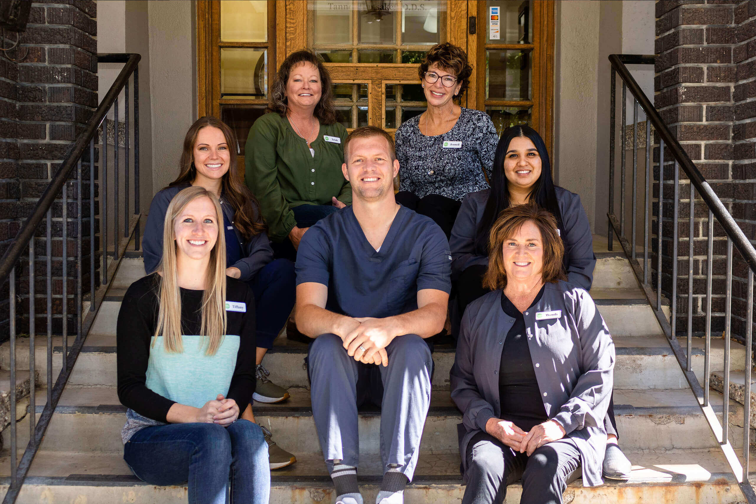 Dentist San Antonio Florida  . An Attractive Smile Conveys Confidence, Enthusiasm, And A Zest For Living.